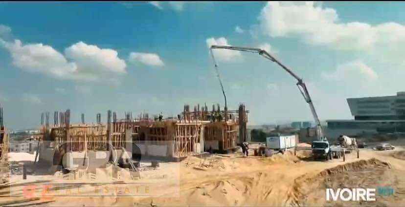 8 529658887_754392801090671_5249430120118184360_n. jpg