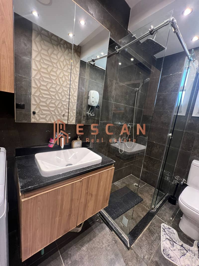 12 U361233 (9). jpeg