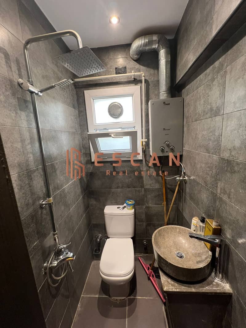 13 U361233 (11). jpeg