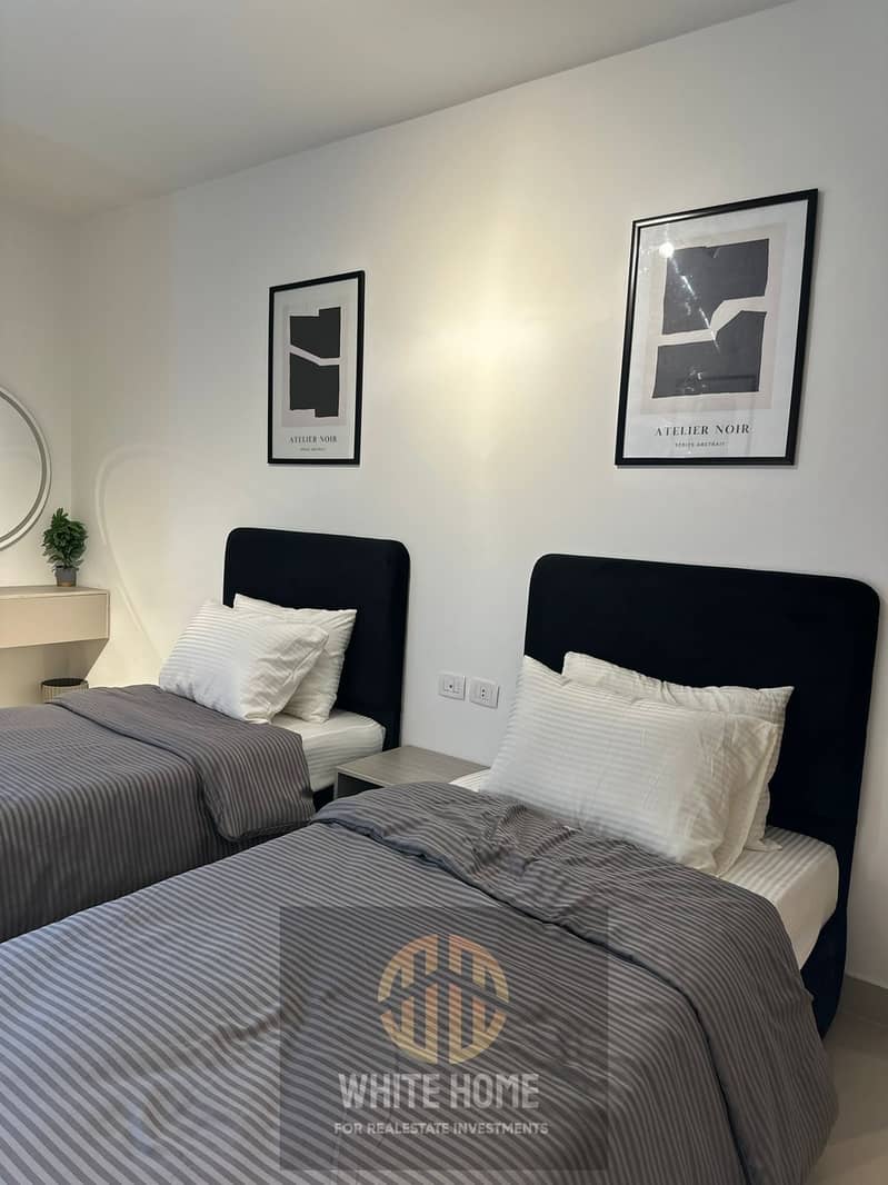 4 0d412dc0-b1c1-4f0c-8b0d-276dd9a2319a. jpeg