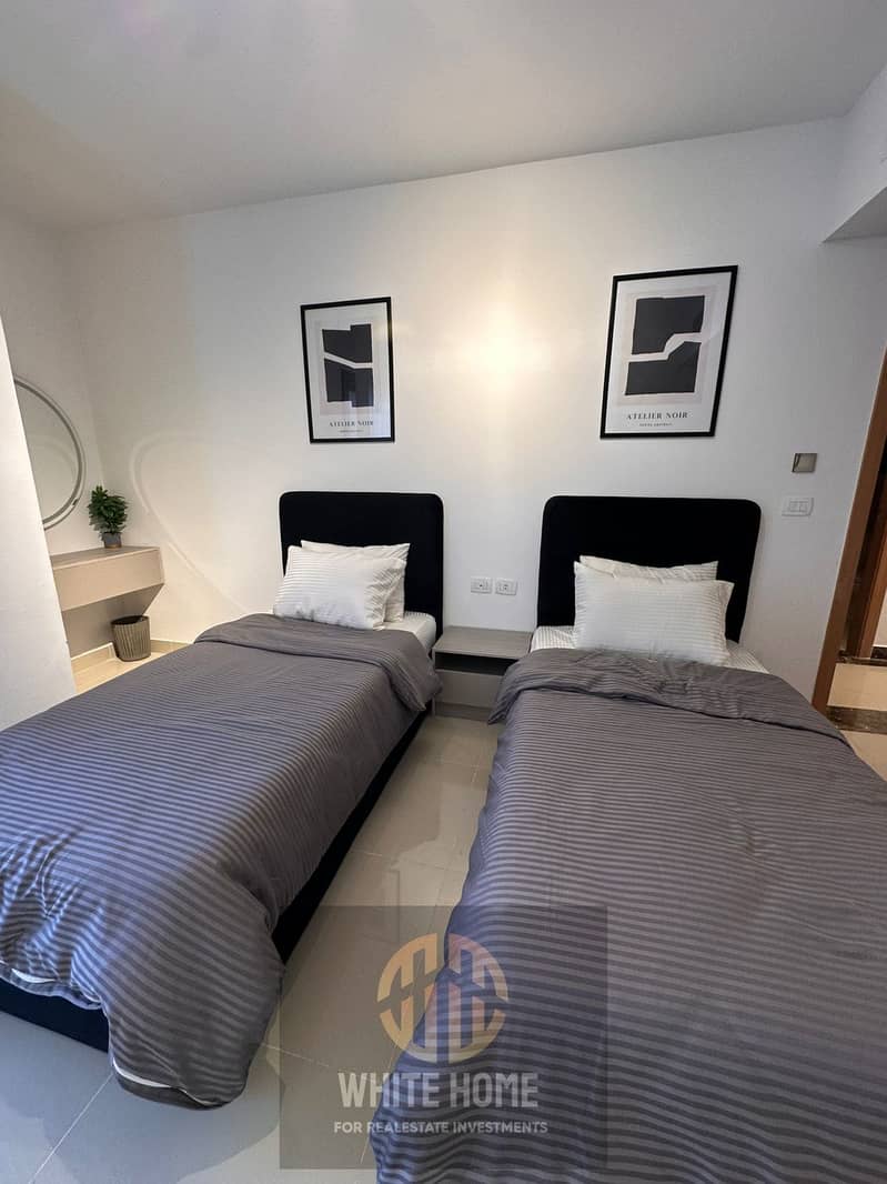 17 0d7c927c-b4db-4822-860d-f436e5e0a616. jpeg