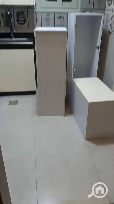 11 1000081203. jpg