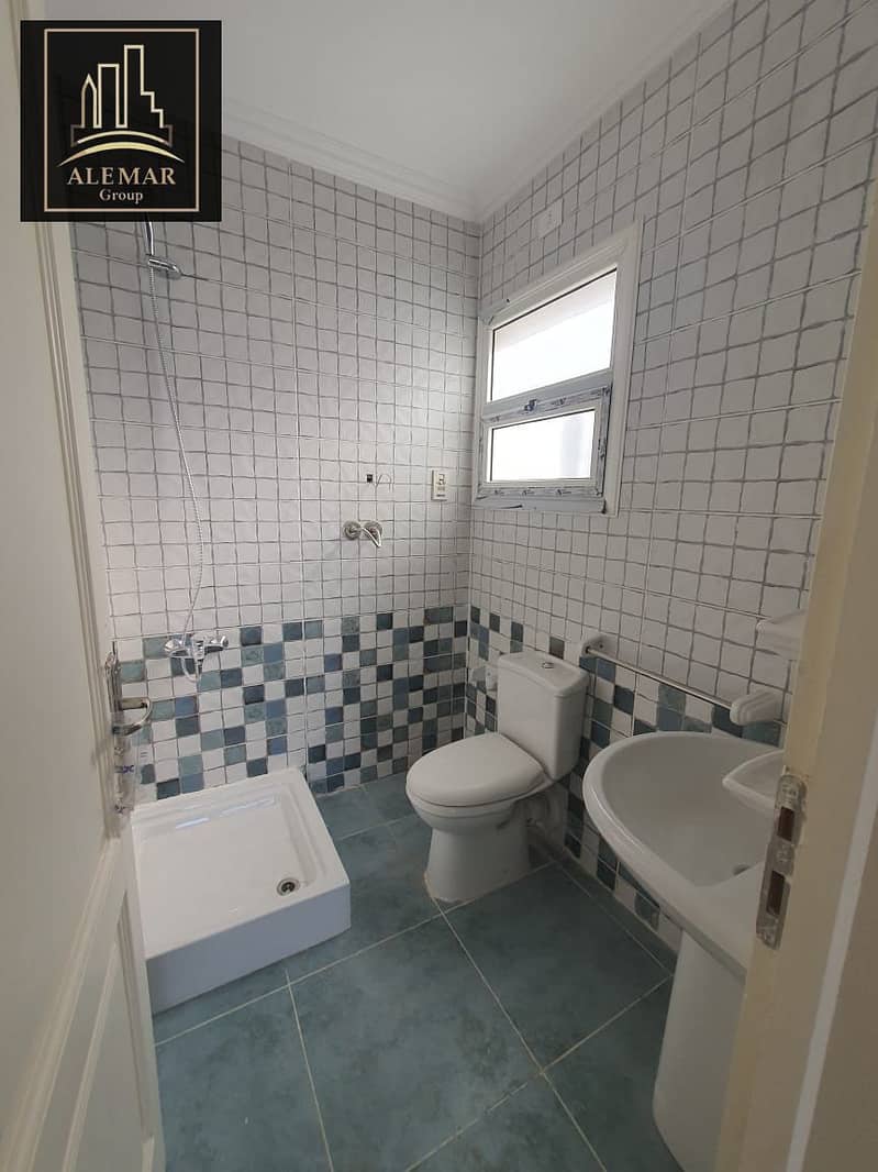 7 42428ec4-60f6-4659-ae95-aed71844f282. jpeg