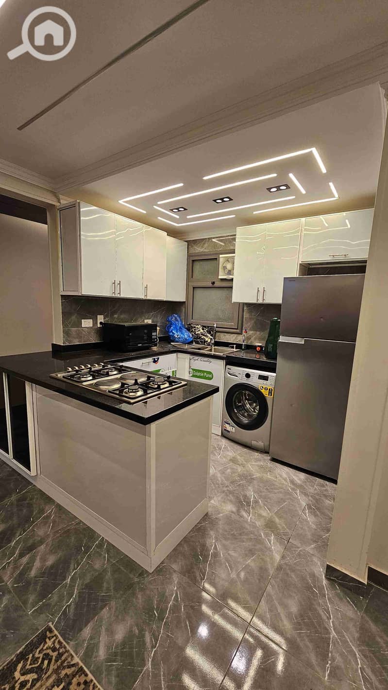 20250924_195329. jpg