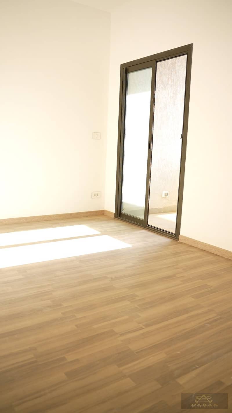 27 stills. 00_16_28_05. Still029. jpg