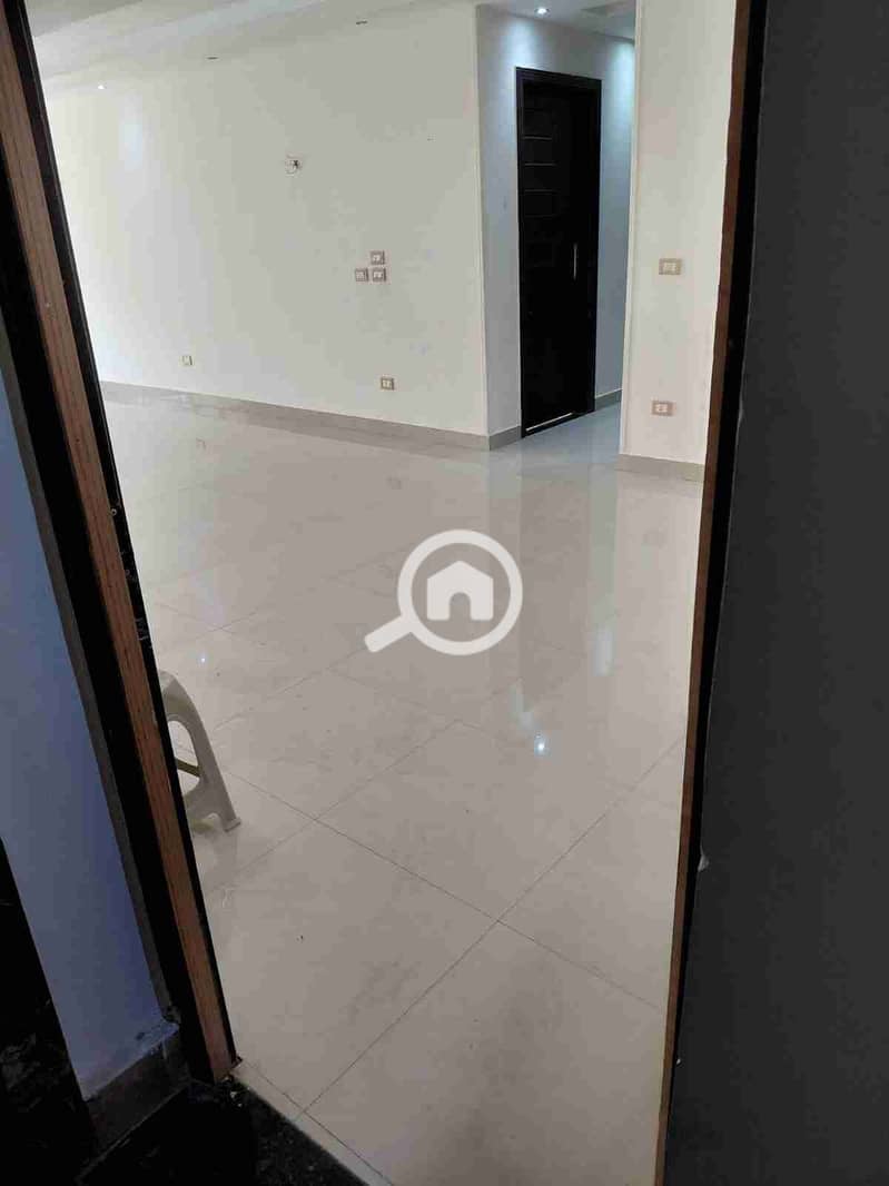 1000531422. jpg 1000531422. jpg