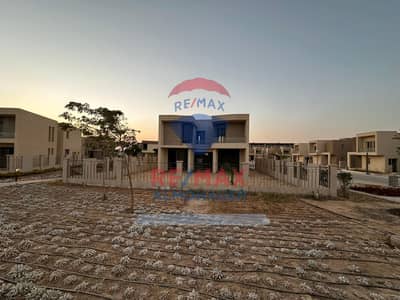 فیلا 4 غرف نوم للبيع في 6 أكتوبر، الجيزة - 1115 (2). jpeg