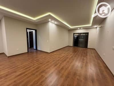 شقة 3 غرف نوم للبيع في 6 أكتوبر، الجيزة - IMG-20250216-WA0125. jpg