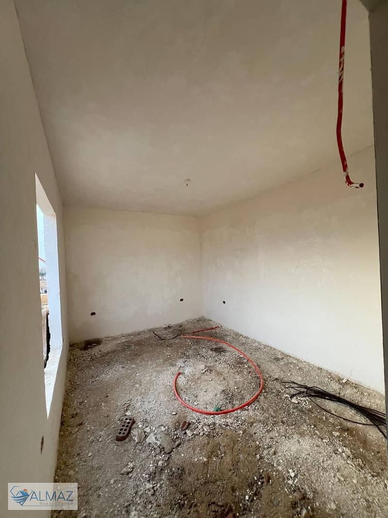 8 WhatsApp Image 2025-09-25 at 1.02. 28 PM. jpeg