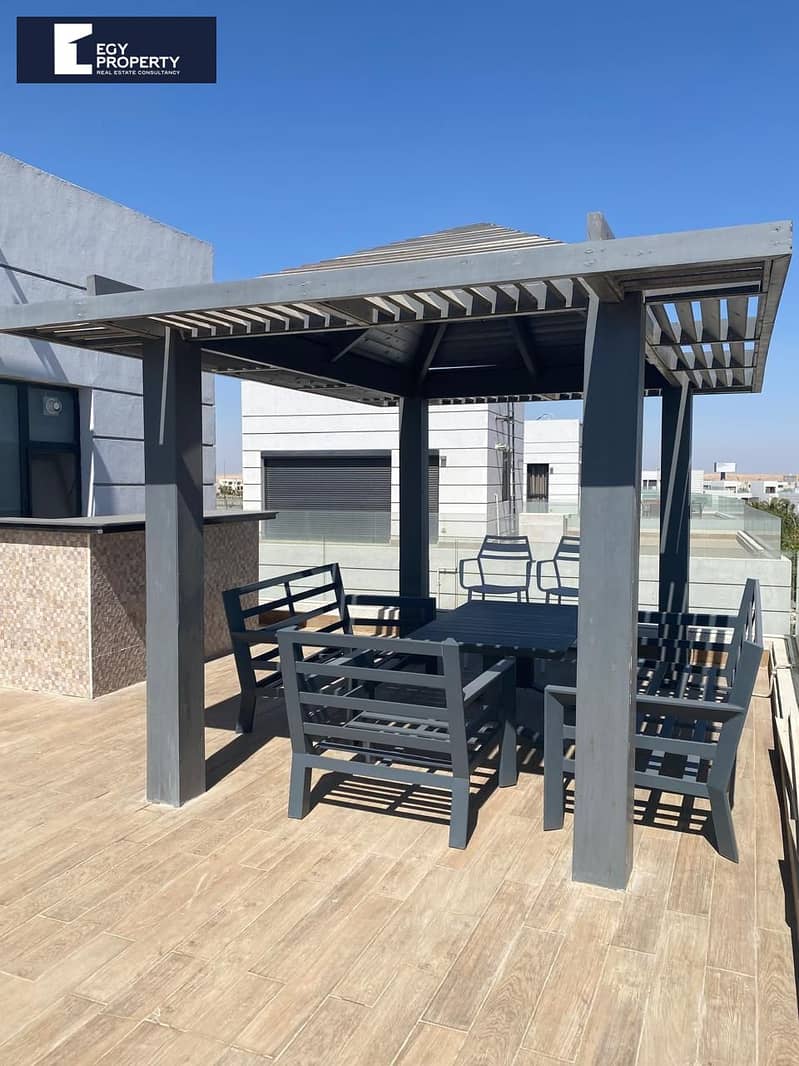 2 _files_3a8203e9-9f83-460f-9ac2-3304a4d5e69d. jpg