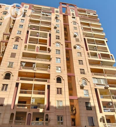 فلیٹ 4 غرف نوم للبيع في لوران، الإسكندرية - 77777777777777. jpeg