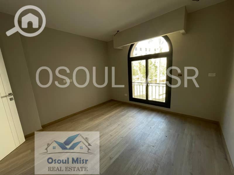 12 845ff384-45dd-4a41-b8c5-e0e214ad8c1a. jpeg