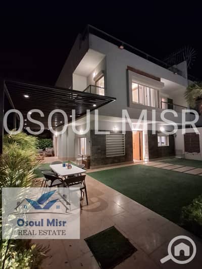 3 Bedroom Townhouse for Sale in Sheikh Zayed, Giza - d4fc7974-81aa-4fc6-a4c9-eeddfa882278. jpeg 3 Bedroom Townhouse for Sale in Sheikh Zayed, Giza - d4fc7974-81aa-4fc6-a4c9-eeddfa882278. jpeg