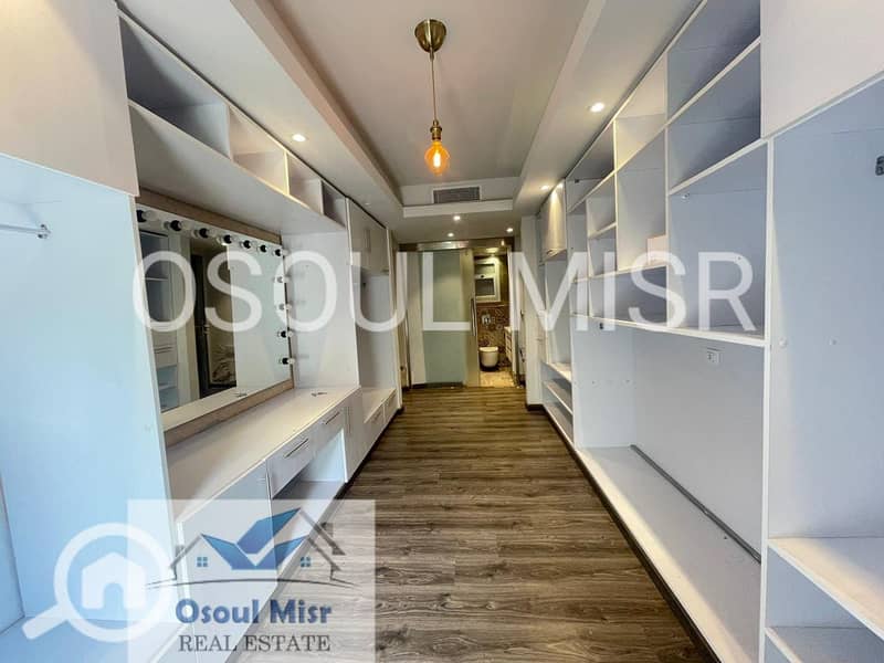 14 2430e5e9-fd48-45a6-9f63-d3cd194e6c67. jpeg