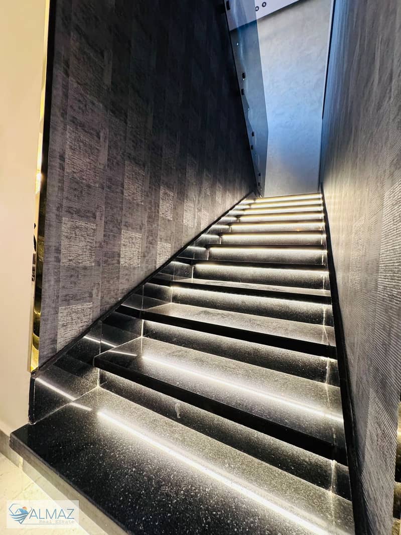 27 WhatsApp Image 2025-09-25 at 4.17. 15 PM. jpeg