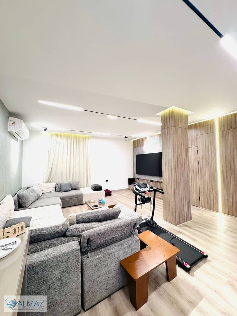 43 WhatsApp Image 2025-09-25 at 4.18. 44 PM. jpeg