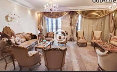 شقة 4 غرف نوم للايجار في لوران، الإسكندرية - 75feec97-759d-4bf7-81db-58d65c2e75a7. jpg