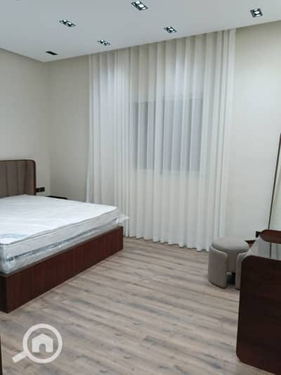 3 Bedroom Apartment for Sale in Zamalek, Cairo - شقة ٢٠٠م مفروش للبيع بالزمالك