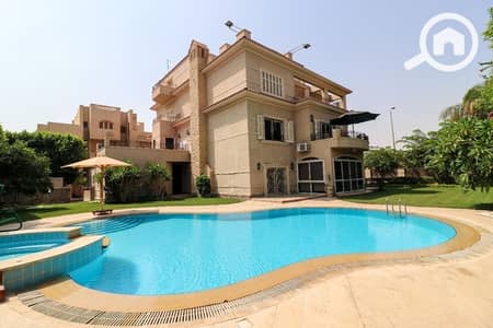 فیلا 4 غرف نوم للبيع في مدينة الشروق، القاهرة - 928e45e0-53a8-4047-a044-80690a81ec8e. jpeg