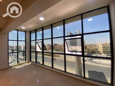 مجمع تجاري  للايجار في القاهرة الجديدة، القاهرة - صورة واتساب بتاريخ 2025-09-25 في 14.55. 37_50df4e76. jpg
