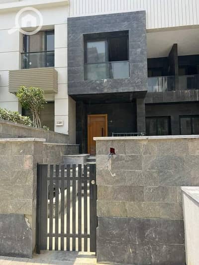 3 Bedroom Duplex for Sale in New Cairo, Cairo - photo_2025-02-21_17-27-52. jpg