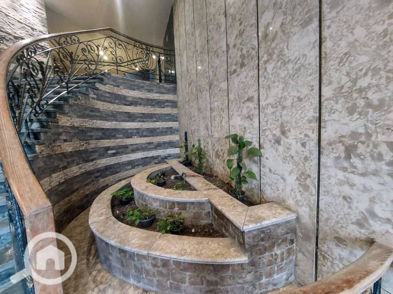 9 photo_2025-03-17_22-36-22. jpg