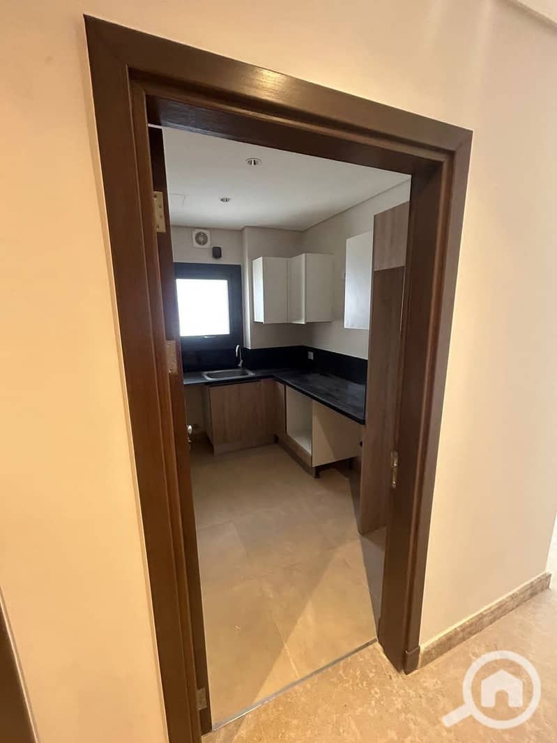 10 502579014_2106502123178970_8084821016618532886_n. jpg