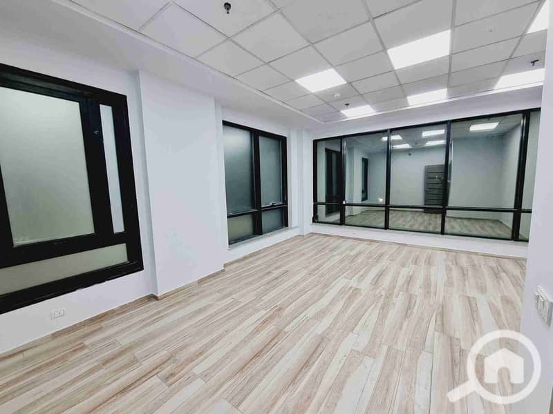 5 FB_IMG_1756985923708. jpg