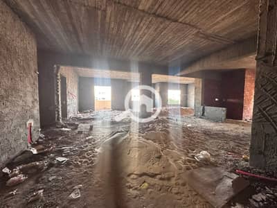 5 Bedroom Flat for Sale in 6th of October, Giza - PHOTO-2025-09-27-13-14-17 2. jpg