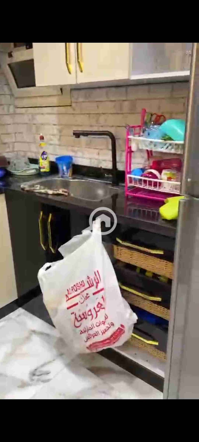23 1000899403. jpg