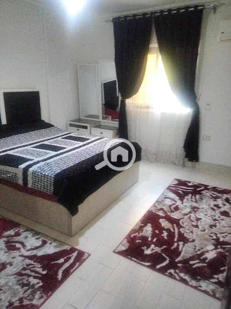 2 7a4dea58-626b-4d94-b735-5d06f19dd8da. jpg