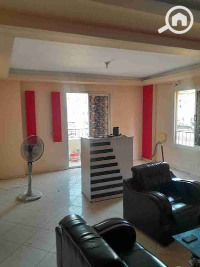 شقة 5 غرف نوم للايجار في 6 أكتوبر، الجيزة - IMG-20250928-WA0005. jpg