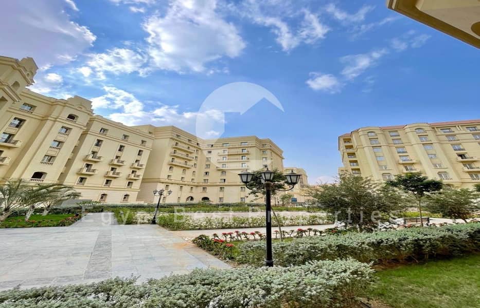 9 New Garden City Live Photos_page-0017. jpg