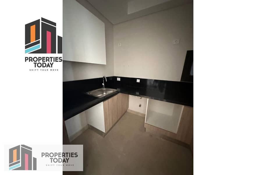 4 fb5b2fe3-6f65-4f3d-9e4f-028542b24e5d. png