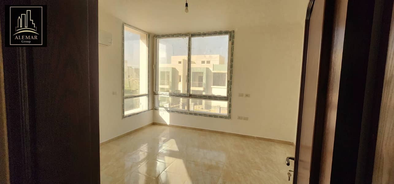 6 c87191ea-cb24-44d2-abf8-3a19ac44d2b2. jpeg