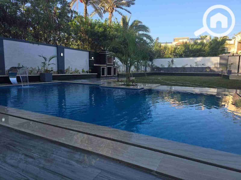 4 FB_IMG_1759078759390. jpg