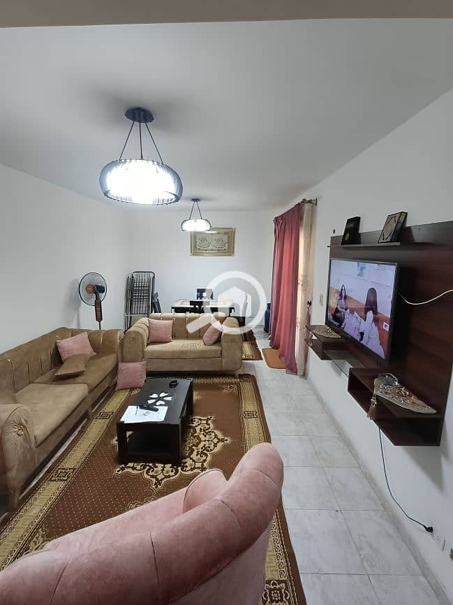 2 c8a3156b-d3fd-47f3-9d25-efe525357cd9. png