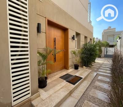 تاون هاوس 5 غرف نوم للبيع في 6 أكتوبر، الجيزة - WhatsApp Image 2025-01-07 at 19.25. 54_e83a5ed6. jpg