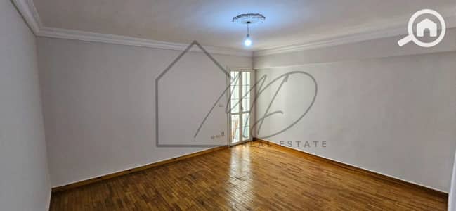 فلیٹ 3 غرف نوم للايجار في سابا باشا، الإسكندرية - 44. jpg
