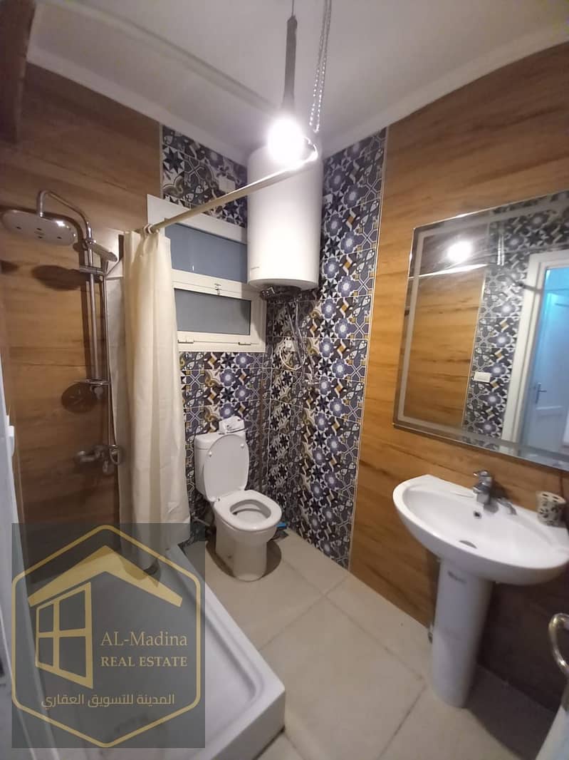 19 e3bdd80d-c3d9-4c14-91c9-14565d50d7ea. jpg