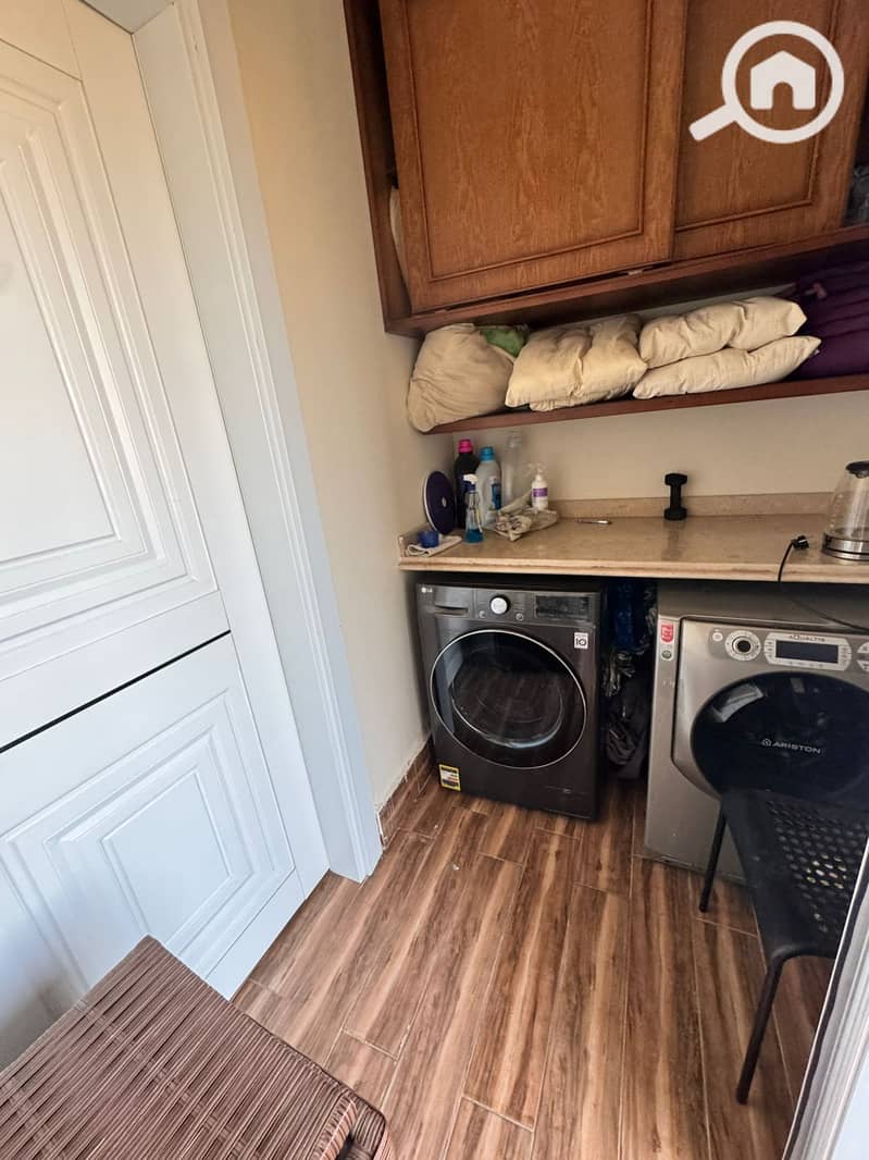 17 dc2d83bf-d753-44c6-a92e-aee20212a39b. jpeg