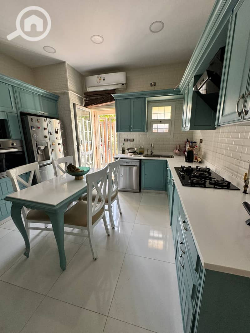 18 d6ebf34f-6ba6-445b-b054-8d409c6e08e3. jpeg