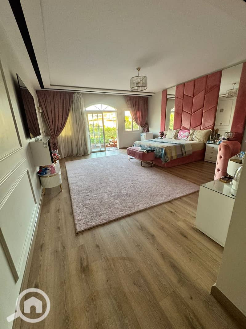 33 7842e98d-f15e-4ed8-8c07-9e8d31f69f34. jpeg