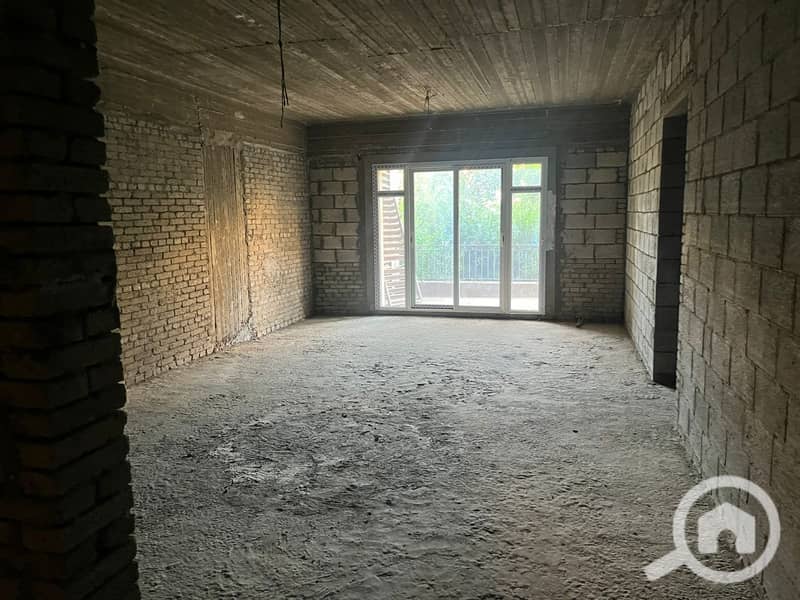 5 efd0c9b1-a622-46c7-994c-33c1846adad4. jpg