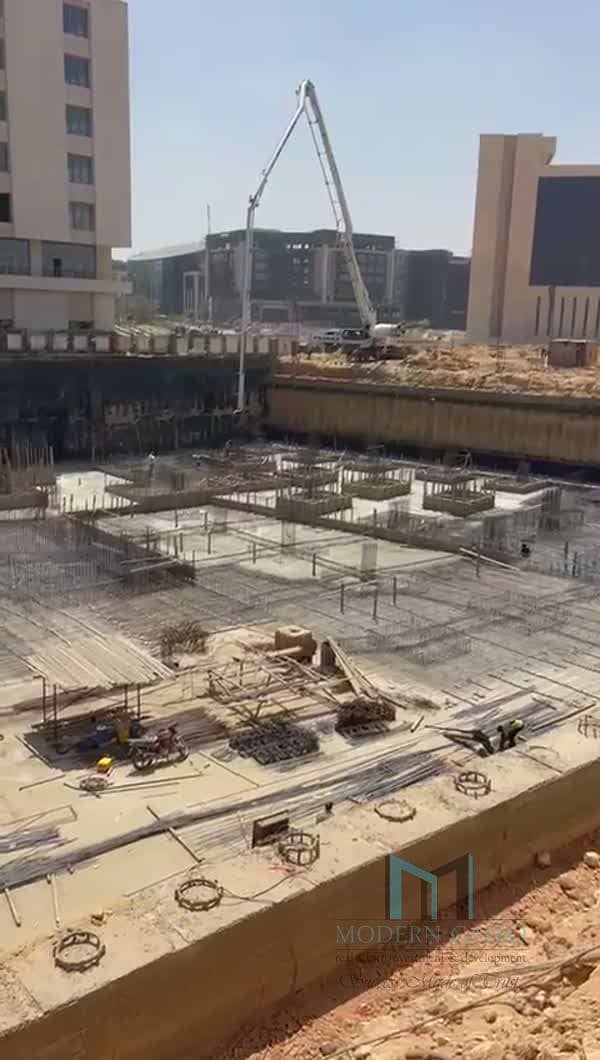 3 ezgif-frame-006. jpg