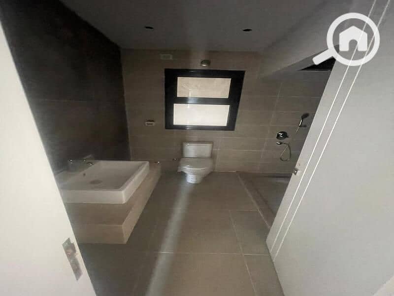 10 WhatsApp Image 2024-09-24 at 14.50. 18_c13a9148. jpg