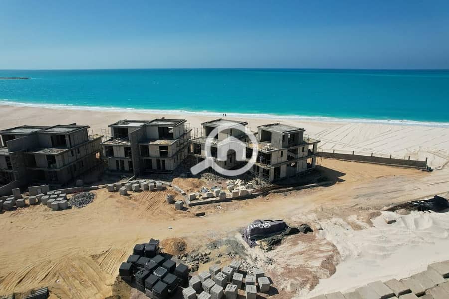 8 987638a6-1193-488e-8a7b-ef59b18d4df2. jpg