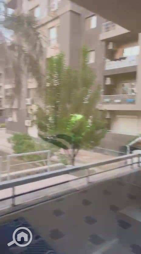 17 WhatsApp Video 2025-09-28 at 21.41. 56_ba26db2b_000007. jpg