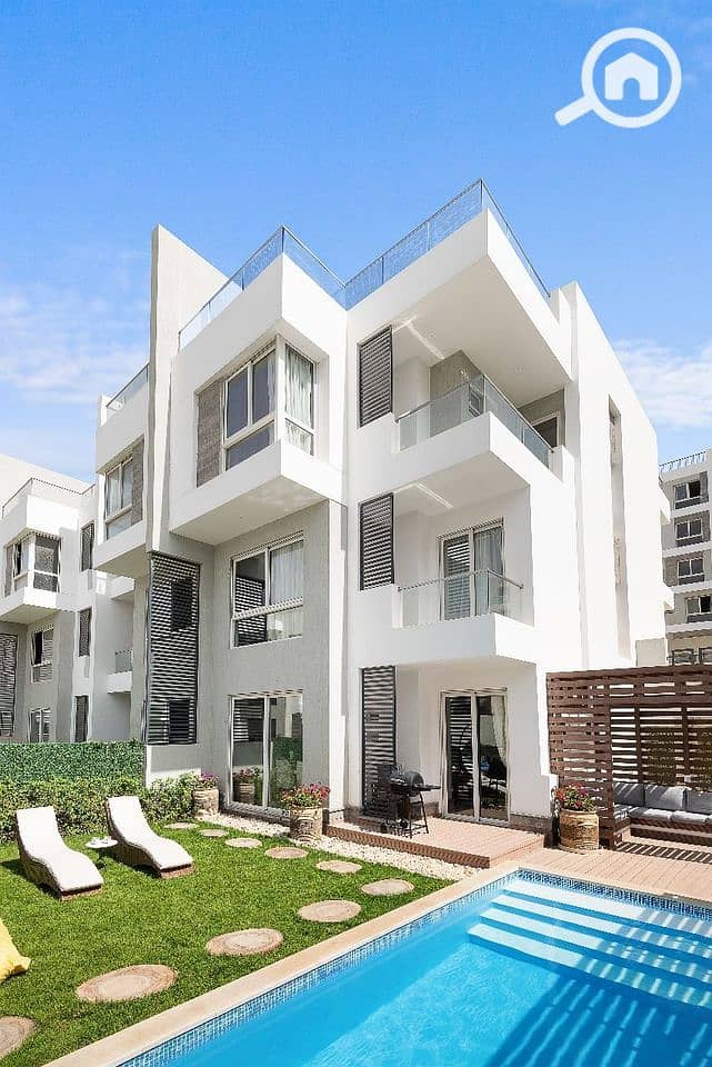 8 423885079_7164262630327998_1521034840697944434_n. jpg