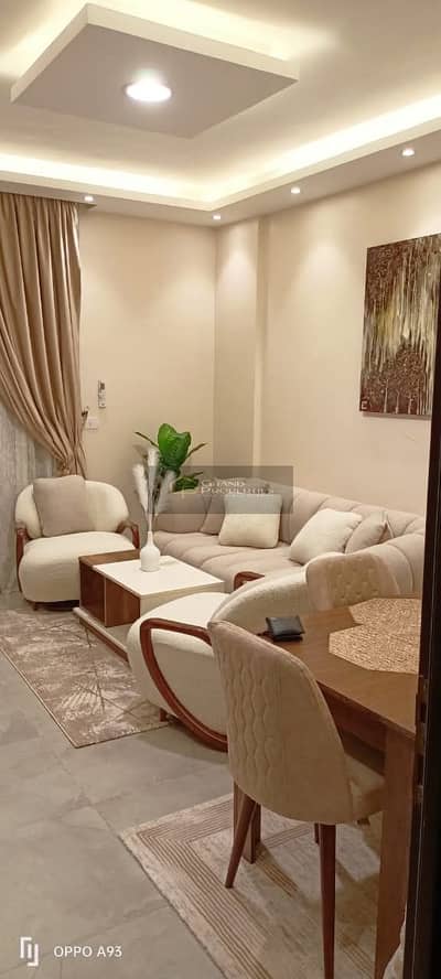 شقة 2 غرفة نوم للايجار في مدينتي، القاهرة - WhatsApp Image 2025-09-27 at 9.49. 24 PM (5). jpeg